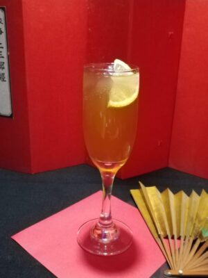 Sparkling ume (Umeshu + sparkling water)